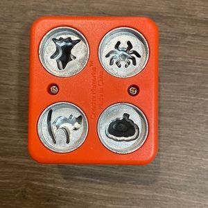 Creative memories mini Halloween punch maker